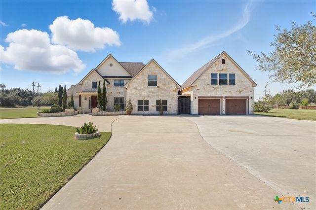 130 Post Oak Circle, Inez, TX 77968