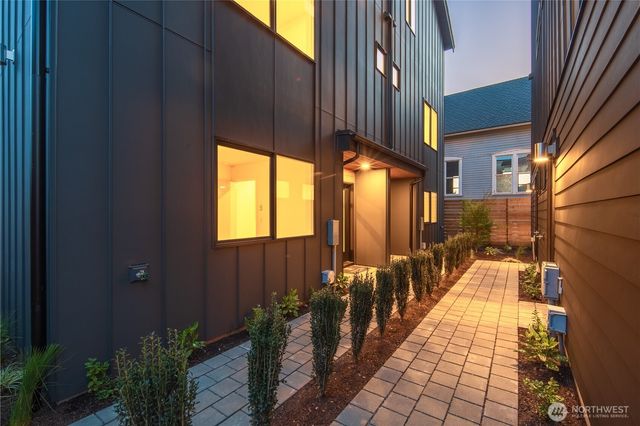 1755 NW 62nd Street, Seattle, WA 98107