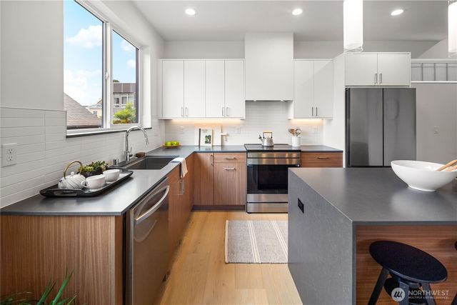 1755 NW 62nd Street, Seattle, WA 98107