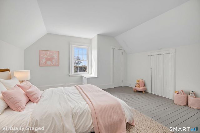 314 Ocean Avenue, New London, CT 06320