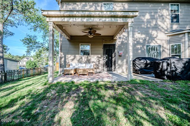 113 Sedgewood Court, Aberdeen, NC 28315