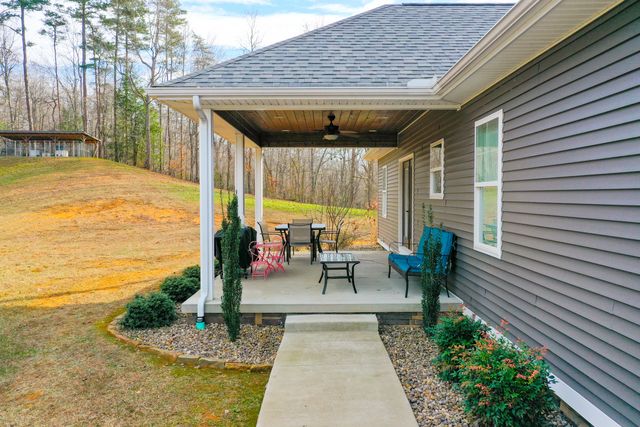 1745 Cold Hill Road, London, KY 40741