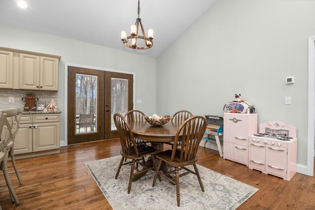 1745 Cold Hill Road, London, KY 40741