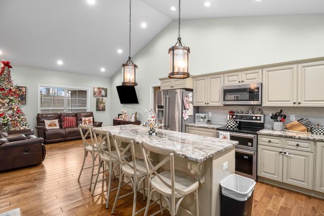 1745 Cold Hill Road, London, KY 40741