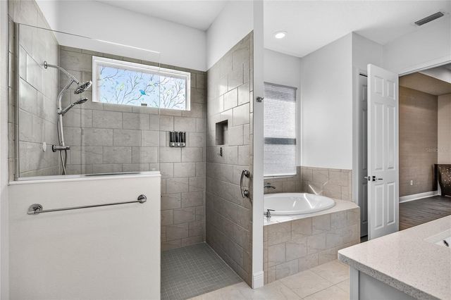 8677 BRIDGEPORT BAY CIRCLE, Mount Dora, FL 32757