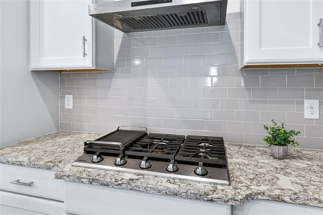 8677 BRIDGEPORT BAY CIRCLE, Mount Dora, FL 32757