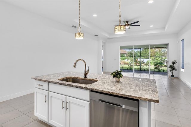 8677 BRIDGEPORT BAY CIRCLE, Mount Dora, FL 32757