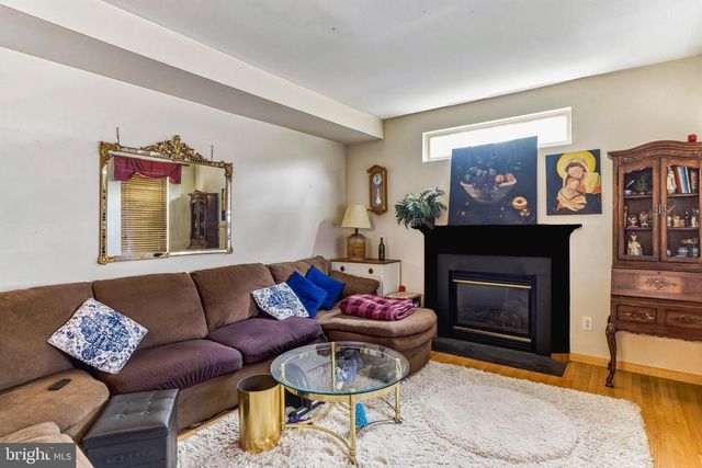 303 KALI LN, Williamstown, NJ 08094