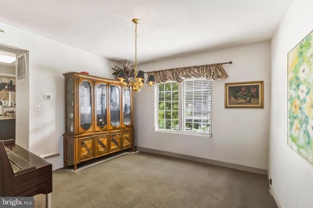 303 KALI LN, Williamstown, NJ 08094