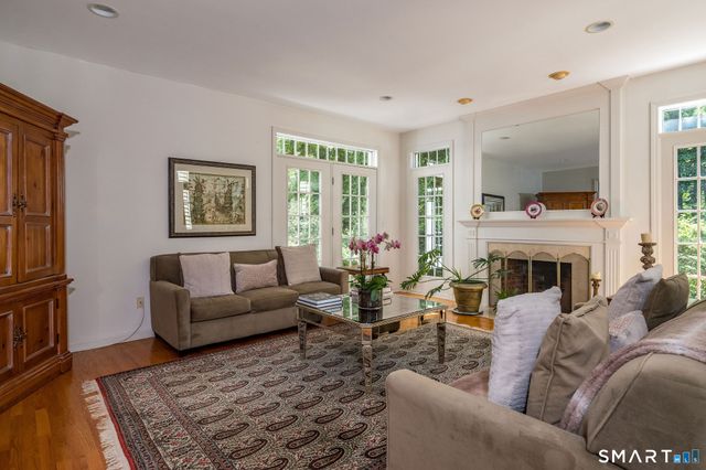 77 Silo Hill, Madison, CT 06443