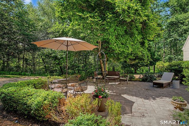 77 Silo Hill, Madison, CT 06443