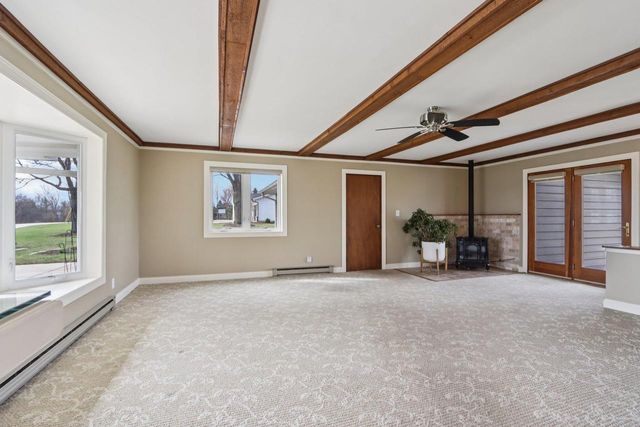1433 N Golden Lake ROAD, Summit, WI 53066