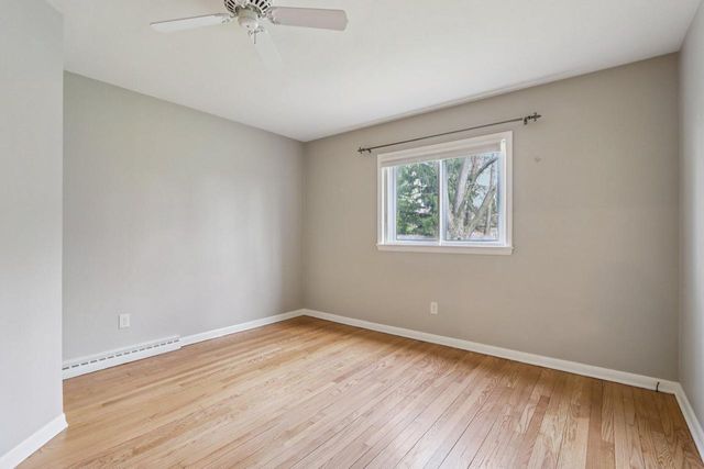 1433 N Golden Lake ROAD, Summit, WI 53066