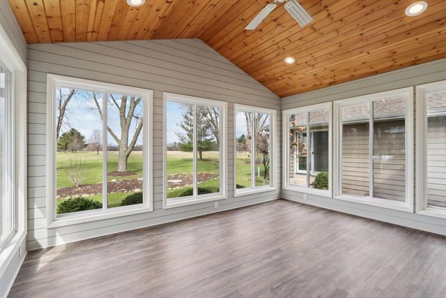 1433 N Golden Lake ROAD, Summit, WI 53066