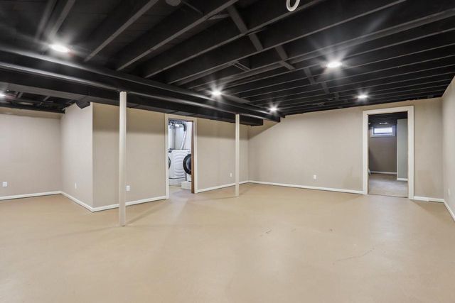 1433 N Golden Lake ROAD, Summit, WI 53066