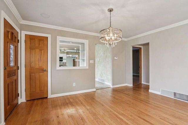 1433 N Golden Lake ROAD, Summit, WI 53066