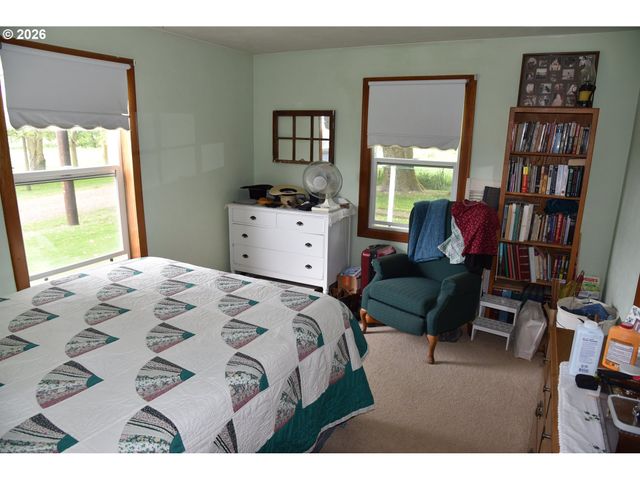 25258 ROWLAND Rd, Harrisburg, OR 97446