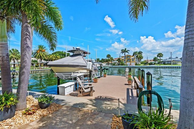 203 HOWARD DRIVE, Belleair Beach, FL 33786
