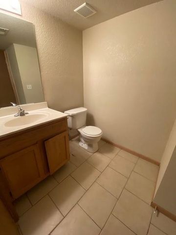 501-505 SW 6th Street, Blue Springs, MO 64014