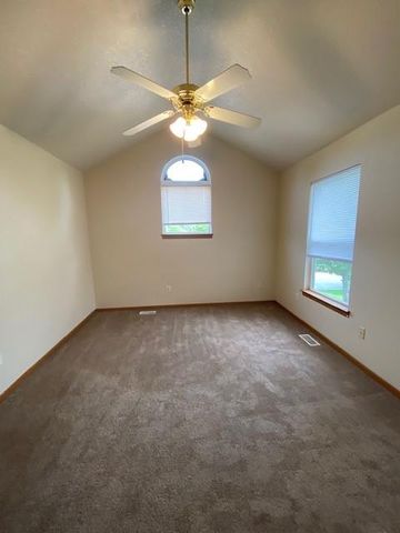 501-505 SW 6th Street, Blue Springs, MO 64014