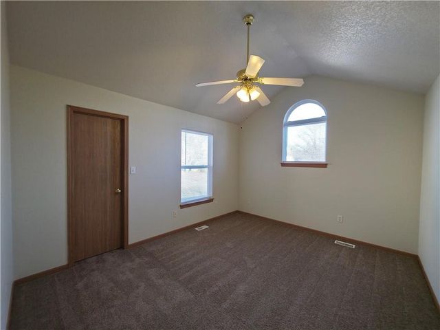 501-505 SW 6th Street, Blue Springs, MO 64014