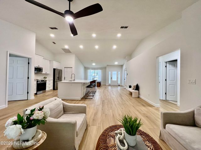 2374 GLADE SPRINGS Drive, Jacksonville, FL 32246