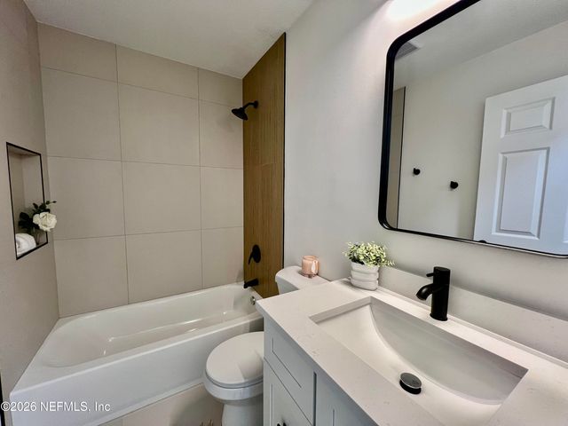 2374 GLADE SPRINGS Drive, Jacksonville, FL 32246