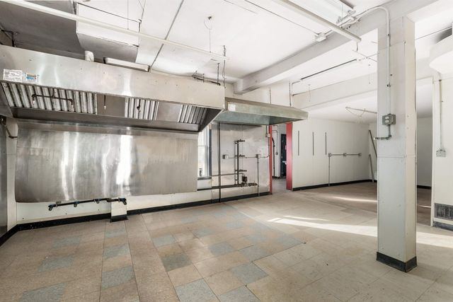 16 Church Street, Walpole, NH 03609