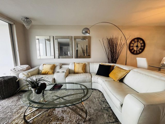 3091 N COURSE Drive 710, Pompano Beach, FL 33069