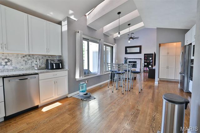 138 Holly Tree Court, Glen Carbon, IL 62034