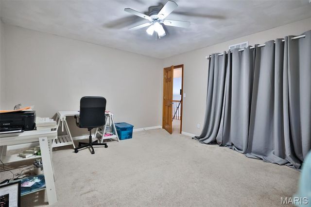 138 Holly Tree Court, Glen Carbon, IL 62034