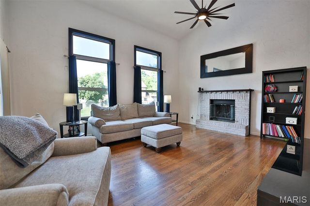 138 Holly Tree Court, Glen Carbon, IL 62034