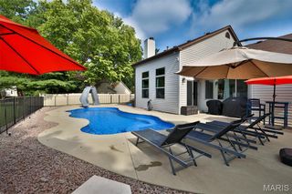 138 Holly Tree Court, Glen Carbon, IL 62034