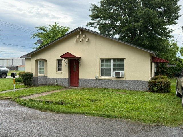 302 E 11th Street, Mt Pleasant, TX 75455