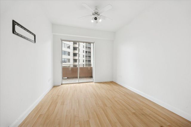 3505 Sage Road 1106, Houston, TX 77056