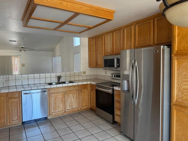 4004 Shiprock Dr, Modesto, CA 95355