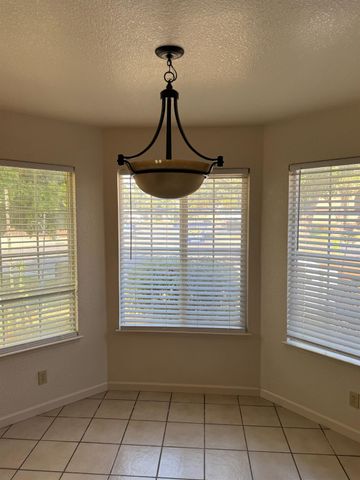 4004 Shiprock Dr, Modesto, CA 95355