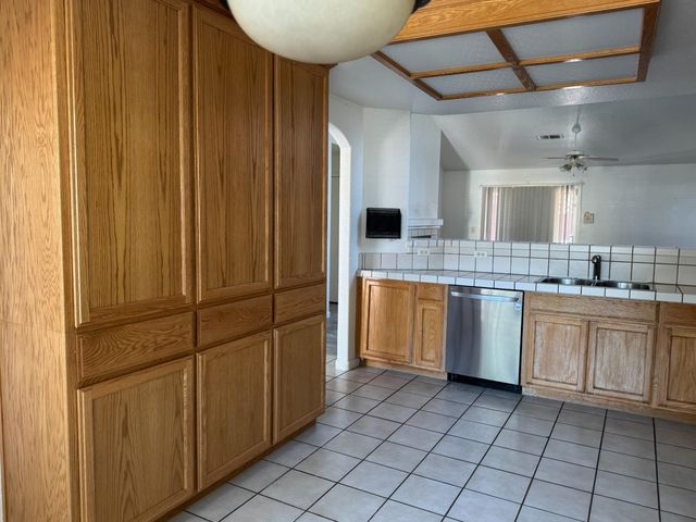 4004 Shiprock Dr, Modesto, CA 95355