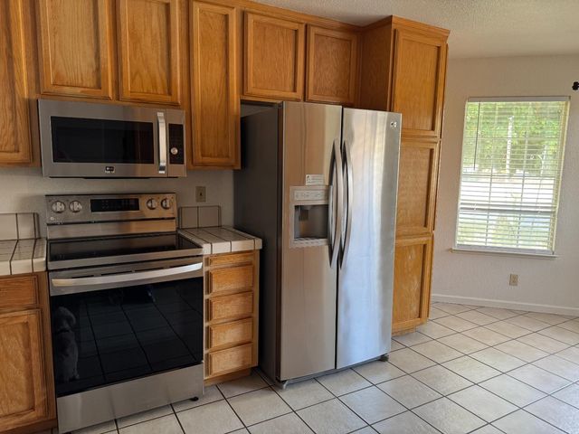 4004 Shiprock Dr, Modesto, CA 95355