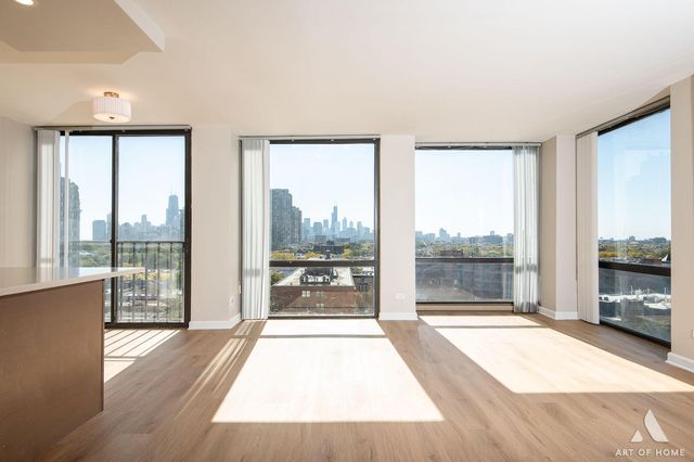 345 W Fullerton Parkway 1205, Chicago, IL 60614