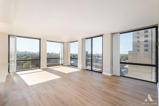 345 W Fullerton Parkway 1205, Chicago, IL 60614