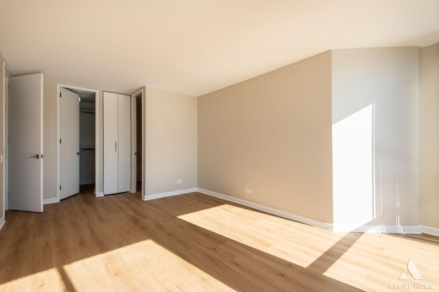 345 W Fullerton Parkway 1205, Chicago, IL 60614