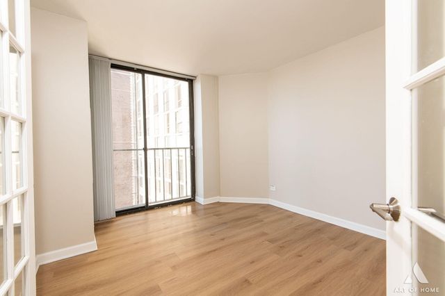 345 W Fullerton Parkway 1205, Chicago, IL 60614