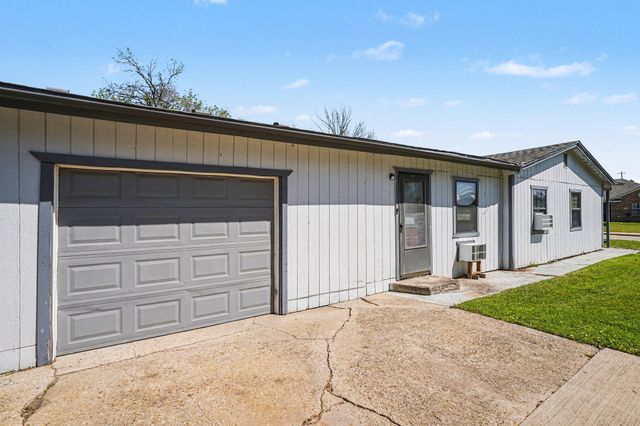 105 E Park Street, Little Elm, TX 75068