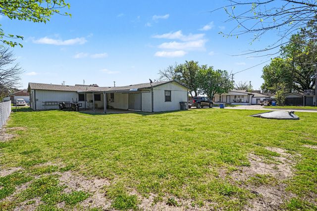 105 E Park Street, Little Elm, TX 75068