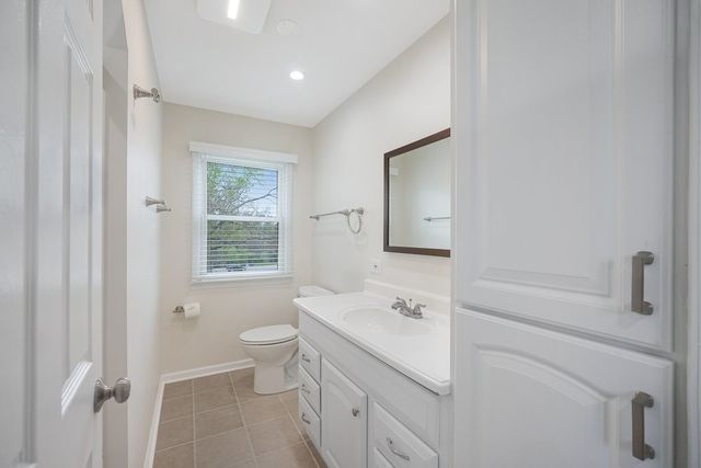 26W421 Wiesbrook Road, Wheaton, IL 60189