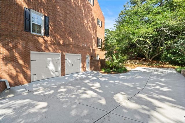 100 Barnard Place, Atlanta, GA 30328