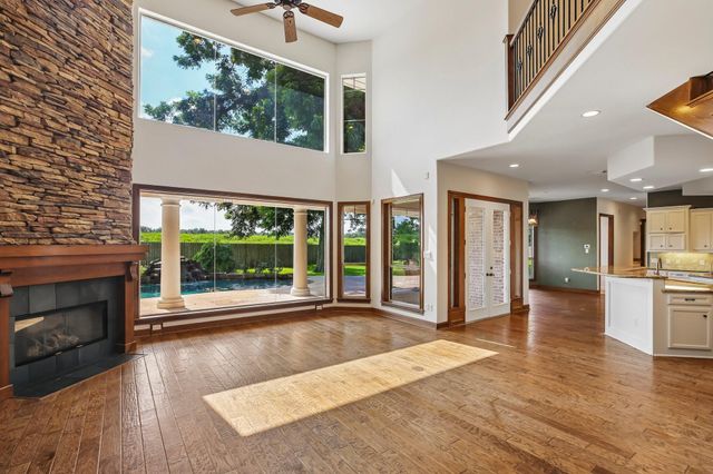 3 Wilmington Court, Sugar Land, TX 77479