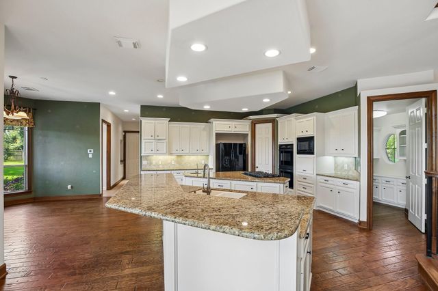 3 Wilmington Court, Sugar Land, TX 77479