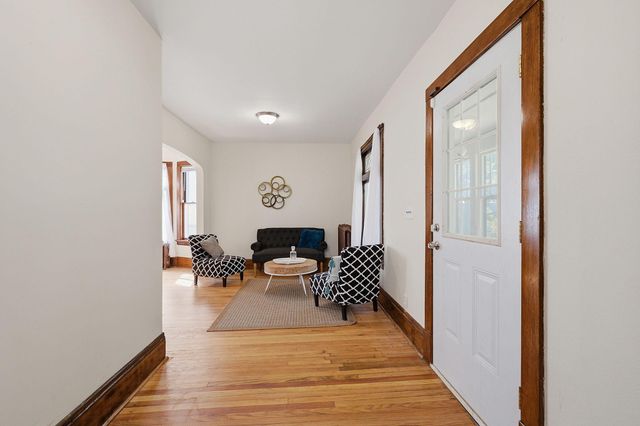 1032 Desoto Street, Saint Paul, MN 55130